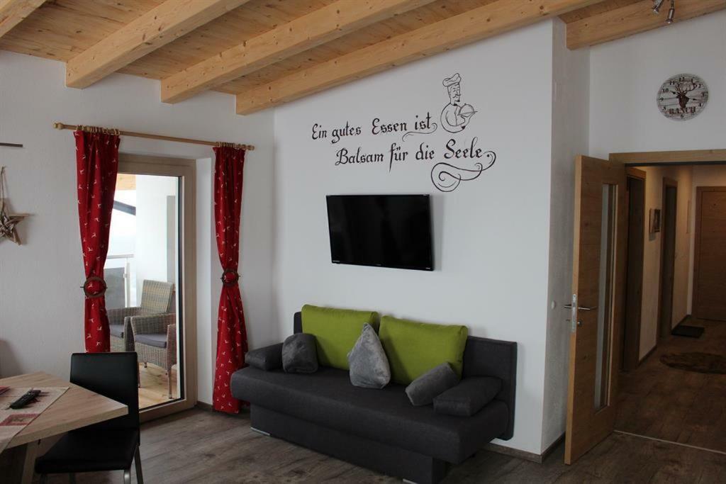 Alpinjuwel In Hippach Apartment Exterior photo